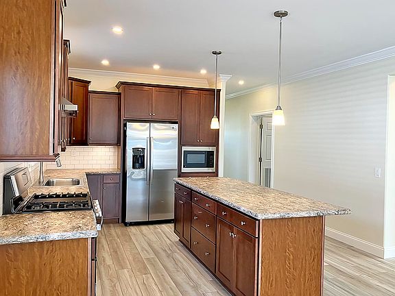 4th image of 1 Saddlebrook Dr #D7nzj6