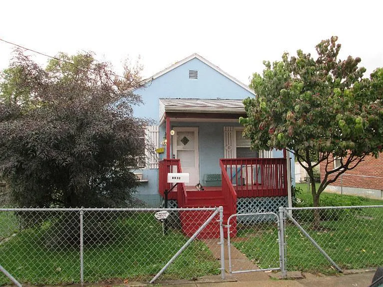 1704 Meadow Ave photo 1