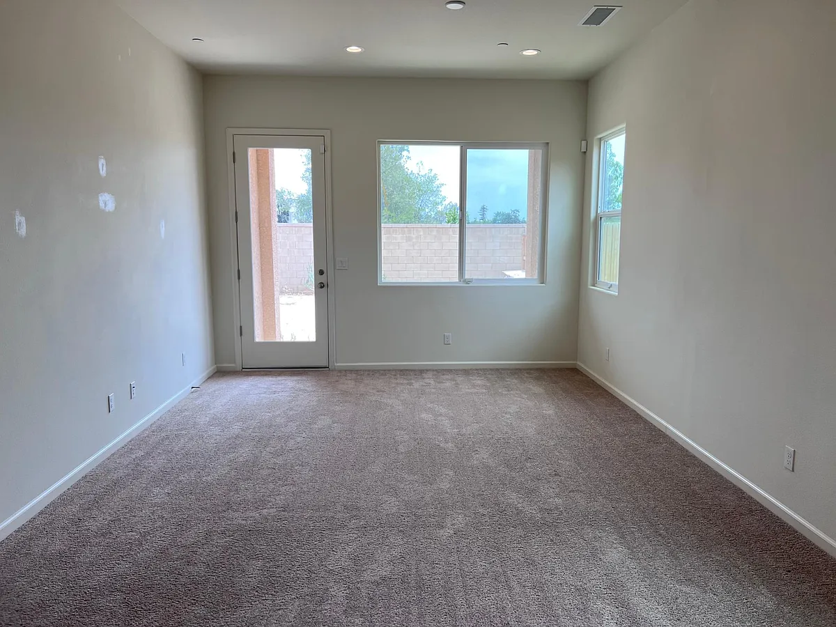 Building Photo - 3878 Portals Ave