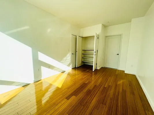 Rented by Nest Seekers International | media 19
