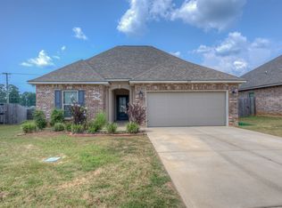 220 Berkshire Pl, Haughton, LA 71037