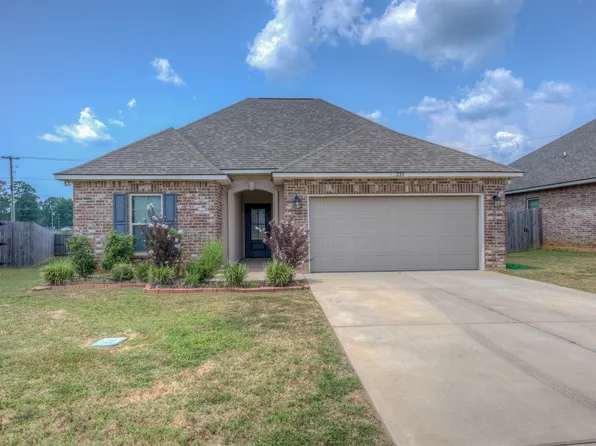 220 Berkshire Pl, Haughton, LA 71037
