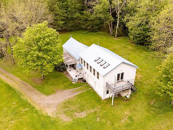 5th image of 161 Bell Hill Rd