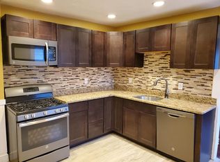 75 Prince Ave, West Springfield, MA 01089