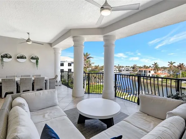 1810 Gulf Shore BLVD N #403, NAPLES, FL 34102