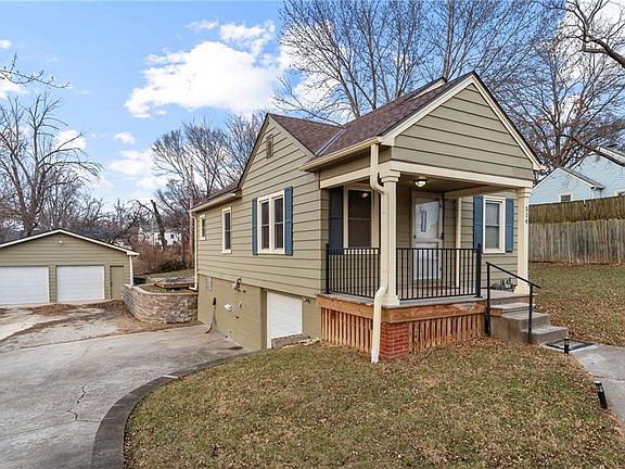 5th image of 514 NE 41st St