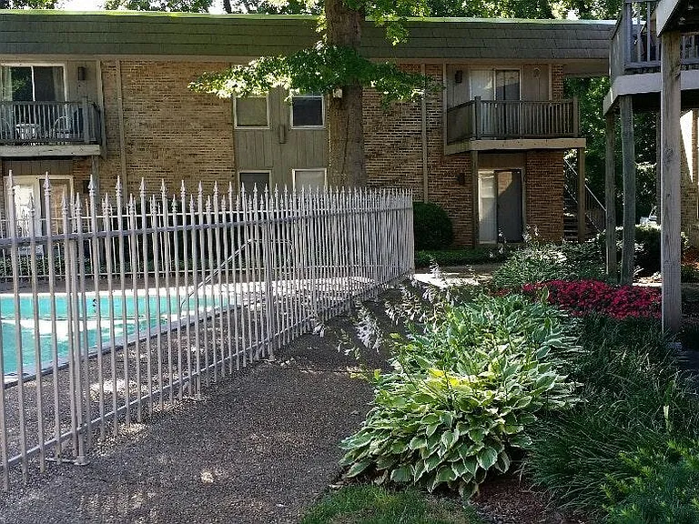 3901 Whitland Ave #8 — Photo 14