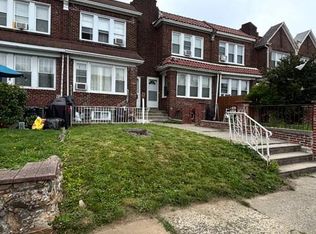 1422 Fanshawe St, Philadelphia, PA 19111