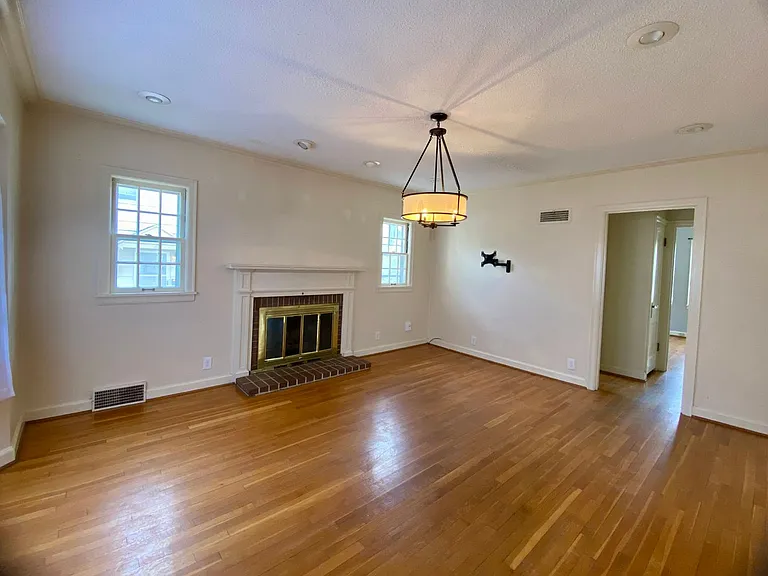 1825 Fairchild Ave — Photo 3
