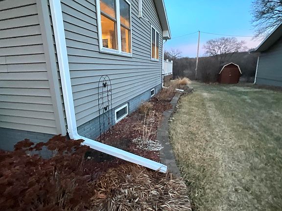 3rd image of 605 Spring St