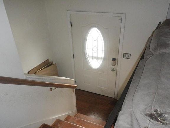 4th image of 21 Eutaw Ave