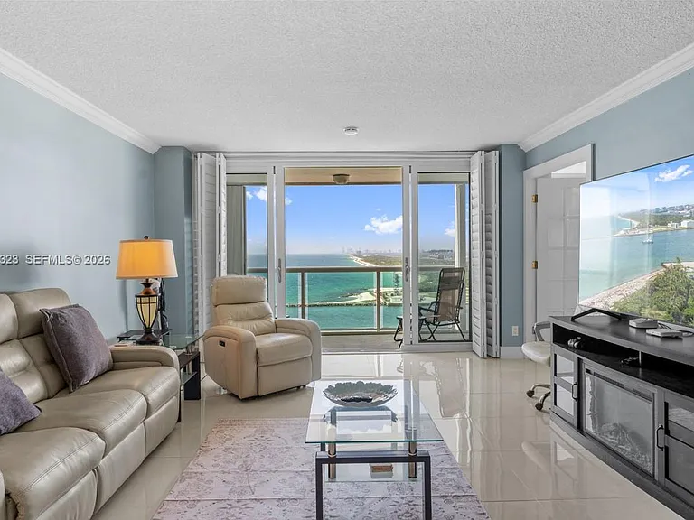 2100 S Ocean Ln #1704 — Photo 6