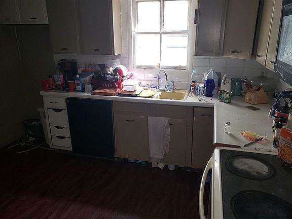 4th image of 42 Woodhaven Dr