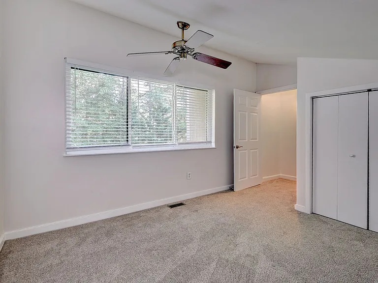 106 Harrops Gln — Photo 23