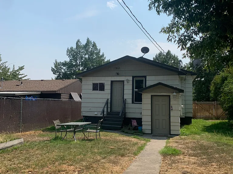1227 E Augusta Ave #A — Photo 15