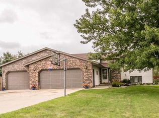 27054 468th Ave, Tea, SD 57064