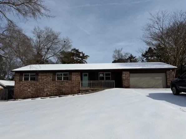 2900 N Frankfort Ave, Russellville, AR 72802