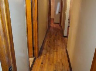 1050 Willow Dr, South Charleston, WV 25309