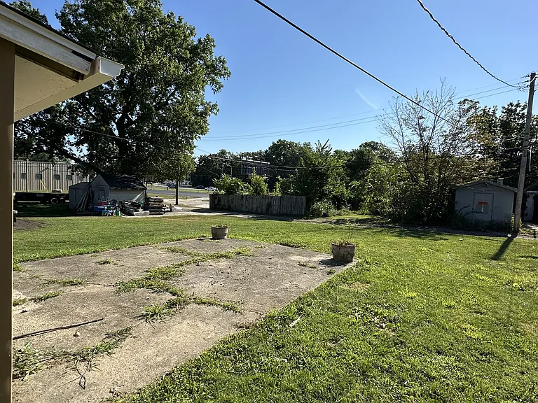 216 Delaware St — Photo 11