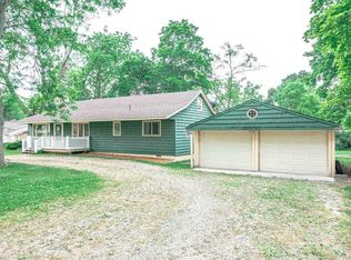 8580 Rushview Dr, Pinckney, MI 48169