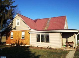 81 Hahnstown Rd, Ephrata, PA 17522