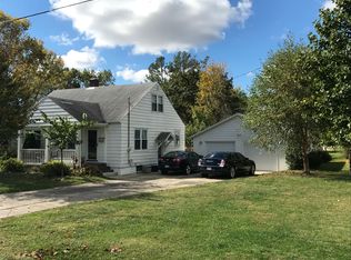 1011 S Pembroke St, Effingham, IL 62401