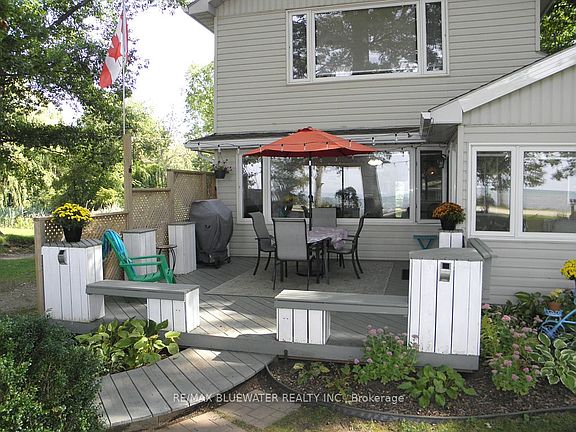 3rd image of 9714 Lake Rd
