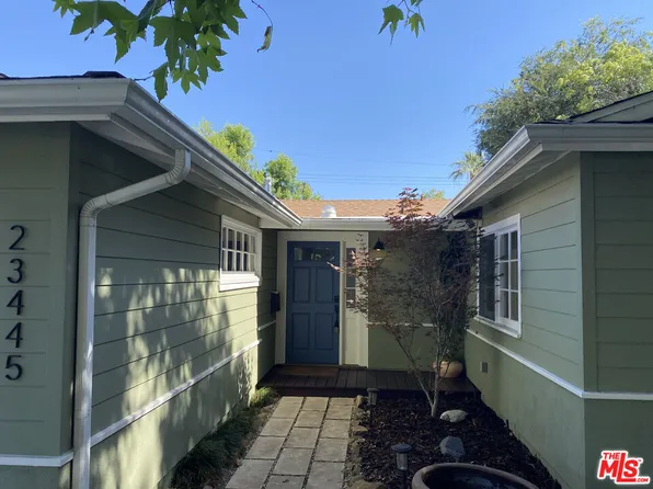 23445 Sylvan St, Woodland Hills, CA 91367