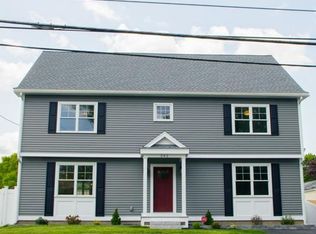 242 Pleasant St, Melrose, MA 02176