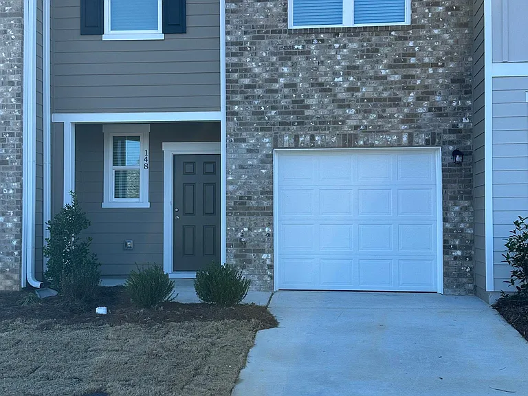 148 Rydal Way — Photo 2