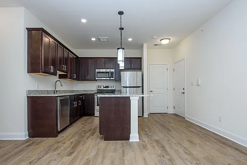 1040 Broadway #201 Photo 1