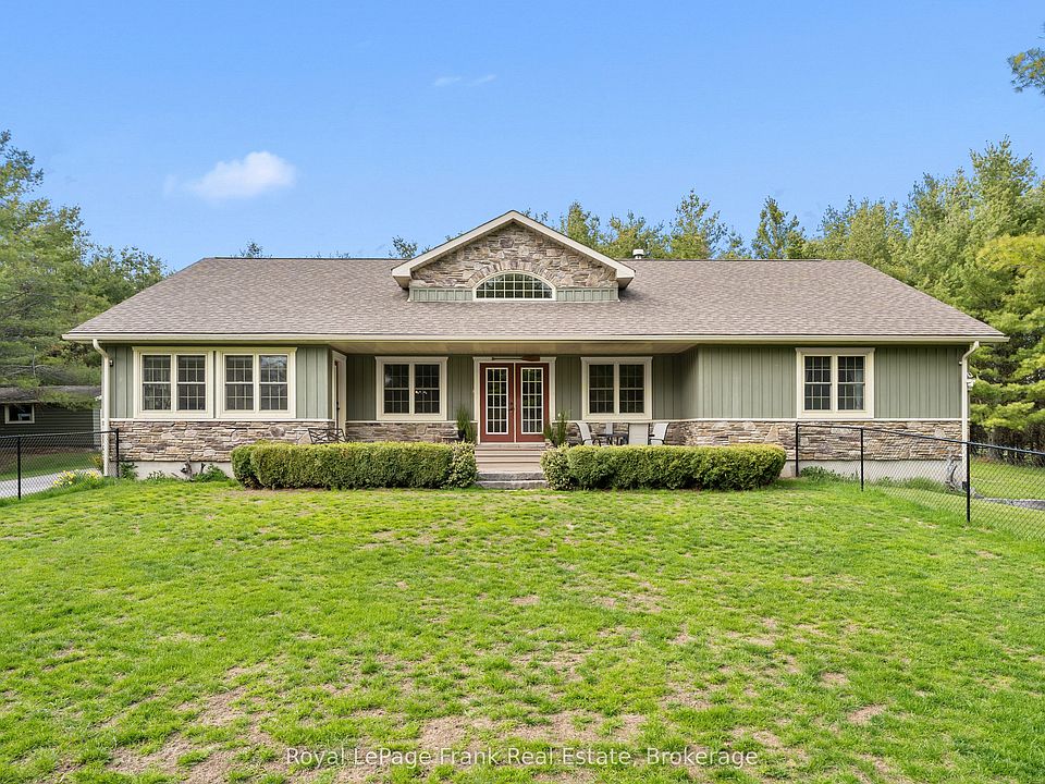 1st image of 382 Lakehurst Circle Rd