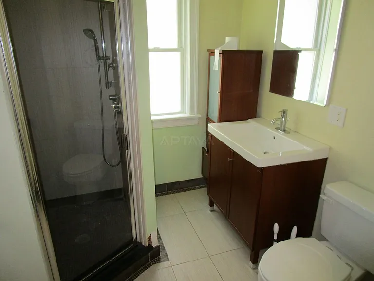 114 Yorktown St #11 — Photo 7