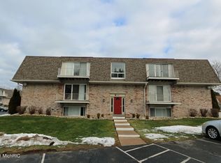 3626 Lakeshore Dr, Saint Joseph, MI