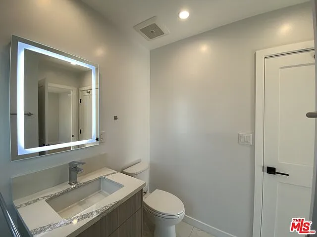 3207 W 3rd St #7 — Photo 17