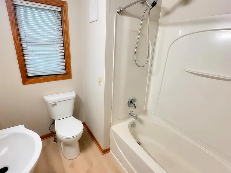 655 Washington St NE #1 — Photo 12