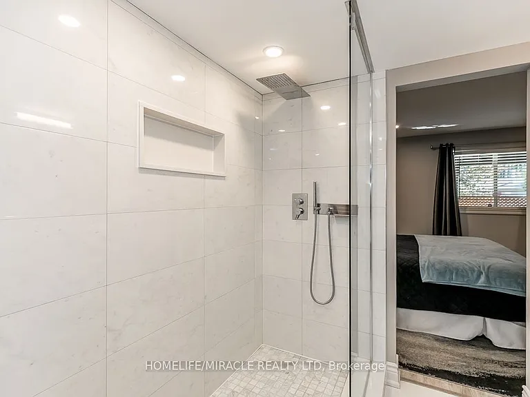 60 Edwards Dr #BASEMENT — Photo 14