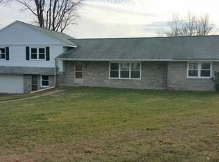 18 Myers Dr, Cochranville, PA 19330