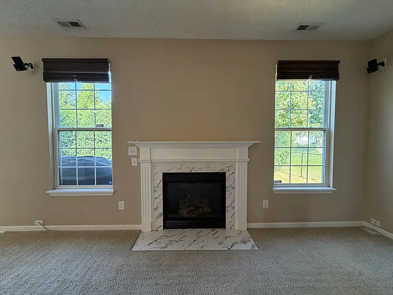 2537 Thorney Wood Ln — Photo 8