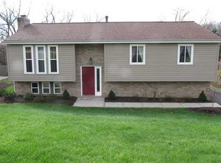 106 Lammert Dr, Glenshaw, PA 15116