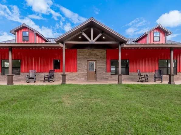 1033 Lonesome Dove Dr, Groveton, TX 75845