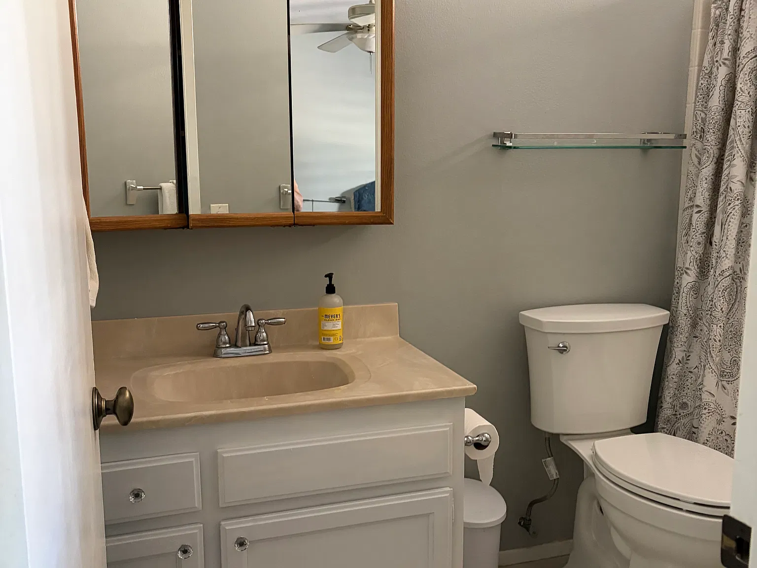 3 bed, 1201 sqft, $900 — Photo 2