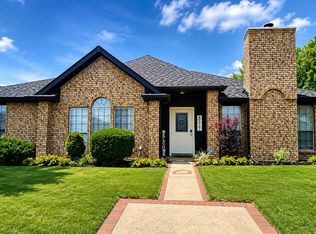 8517 Manchester Dr, Rowlett, TX 75089