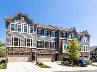 1712 Town Oak Ln, Charlotte, NC 28205