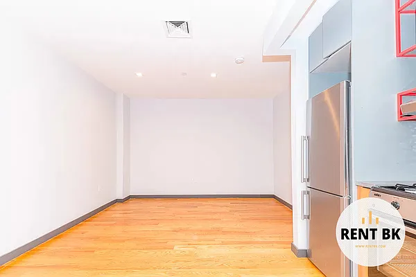 Rented by RENTBK LLC | media 4