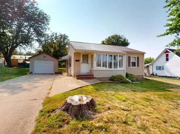 206 S Berlin St, Schaller, IA 51053