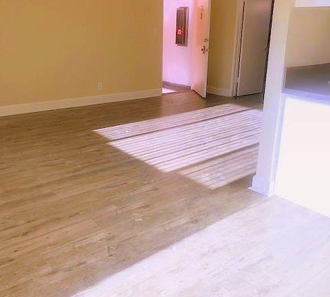 3rd image of 17938 Burbank Blvd #2215