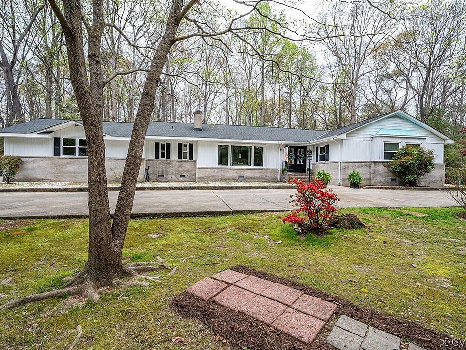 1st image of 8113 Vaughan Dr