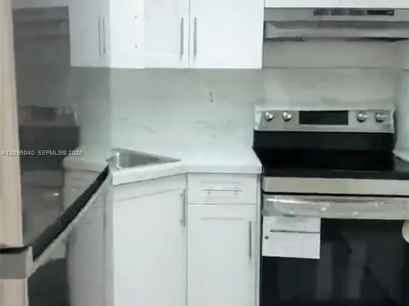 606 W 81st St APT 407, Hialeah, FL 33014