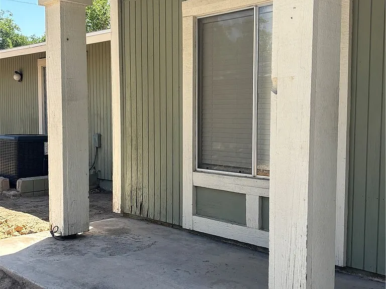 1470 Elizabeth Ave #3 — Photo 3